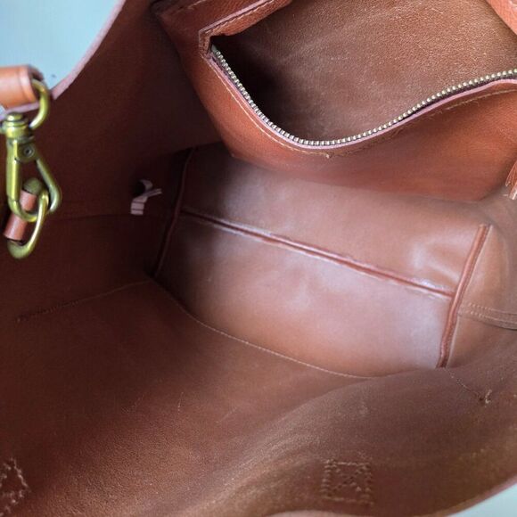 LIKE NEW MADEWELL ABC GOLD STAMPED GENUINE LEATHER SLING TOTE MED-LARGE - Picture 11 of 16